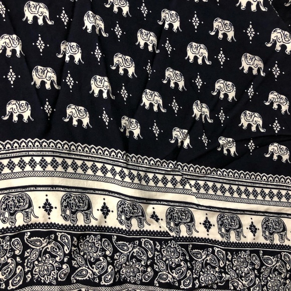 Ardene elephant cover up - Picture 2 of 4